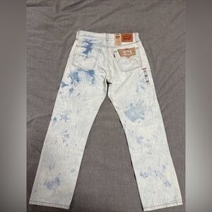 Levi's 501 cropped high-rise, straight leg jean acid wash 28x26